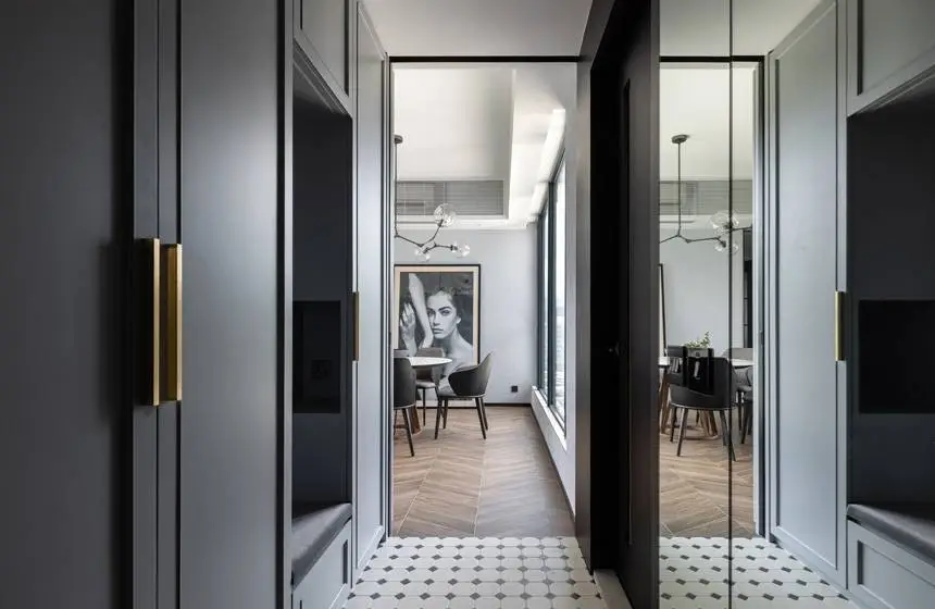 The Entrance | Interior design showcase
