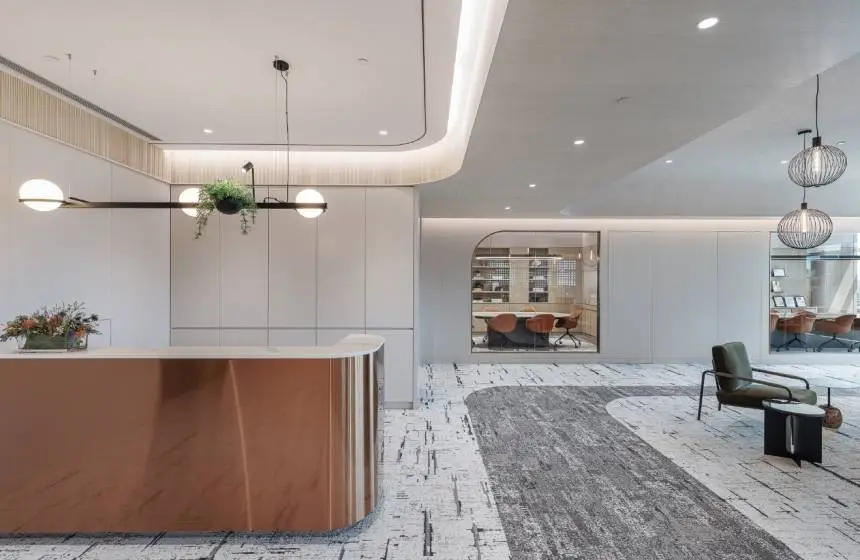 A Warm & Chic Office | Office interior design showcase